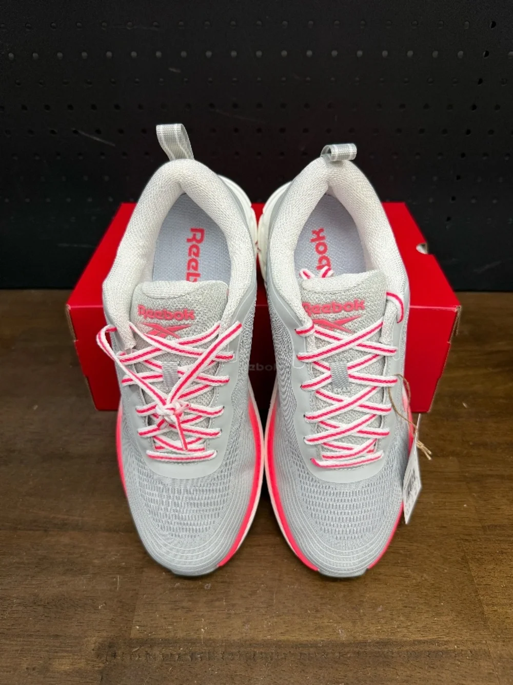 New W/ Box! Women's Reebok Road Strider Grey Hot Pink White Athletic Sneakers